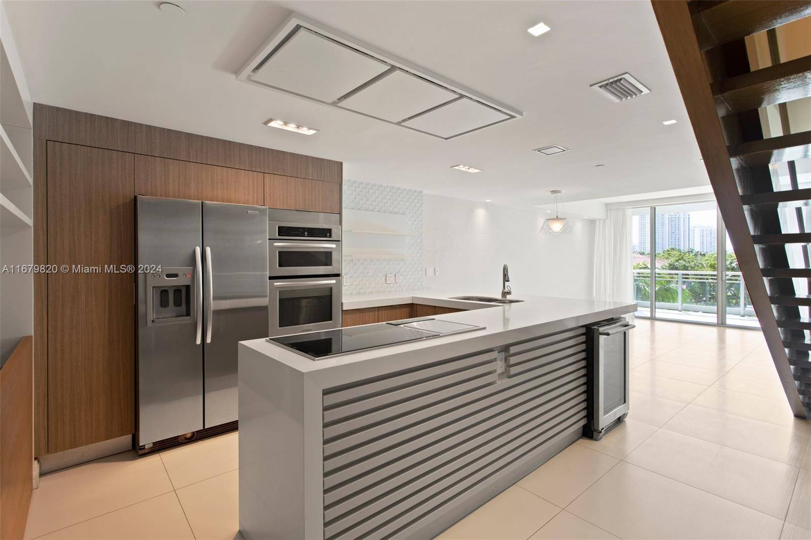 Aventura, FL 33180,2950 NE 188th St #331
