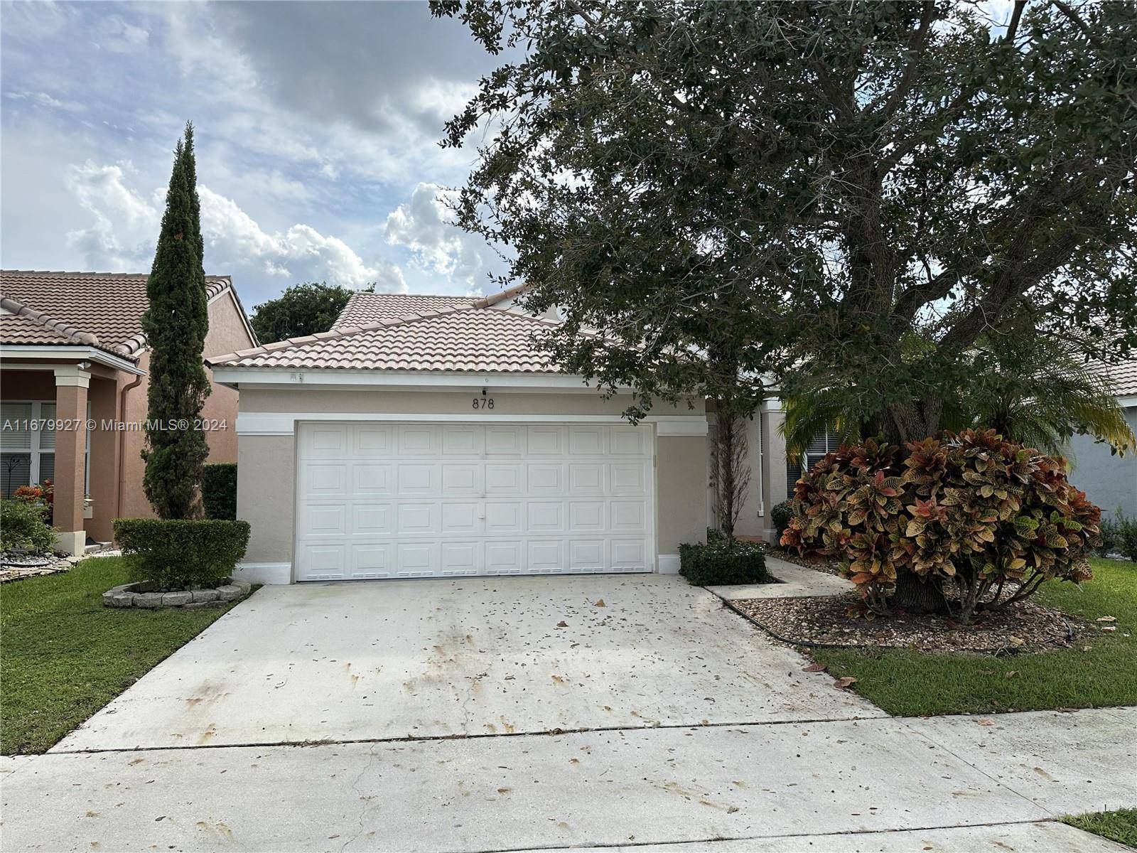 Weston, FL 33327,878 Briar Ridge Rd