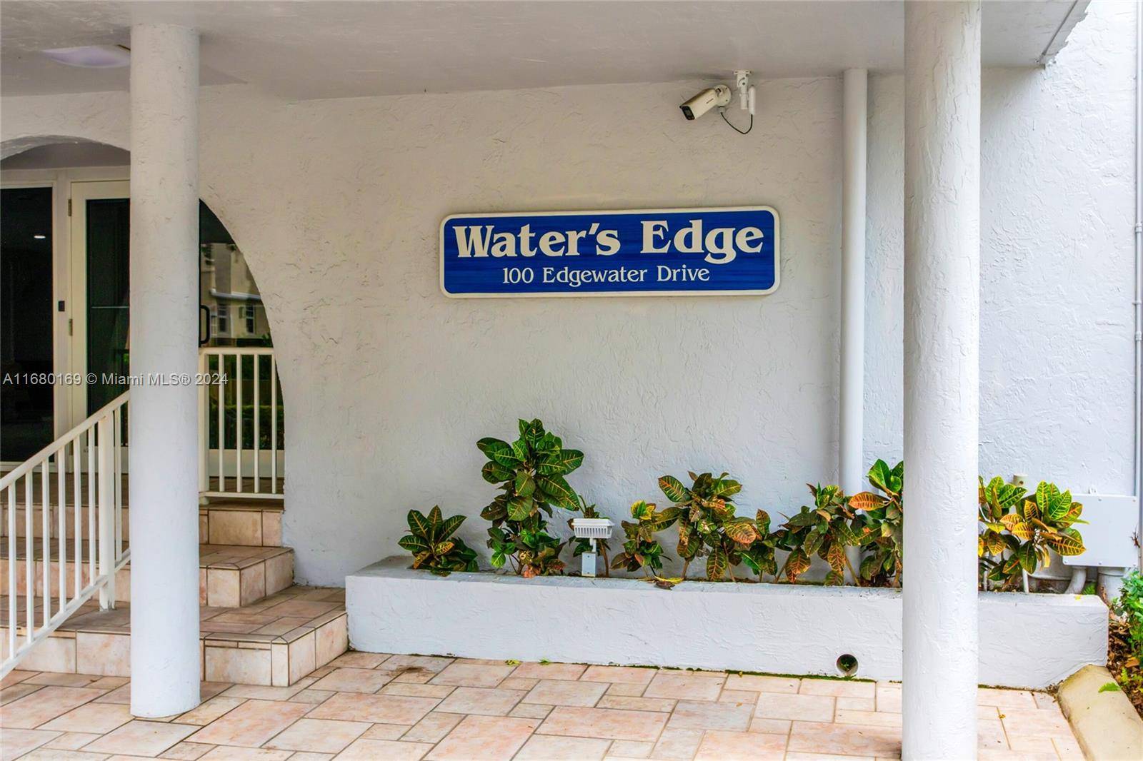 Coral Gables, FL 33133,100 Edgewater Dr #207