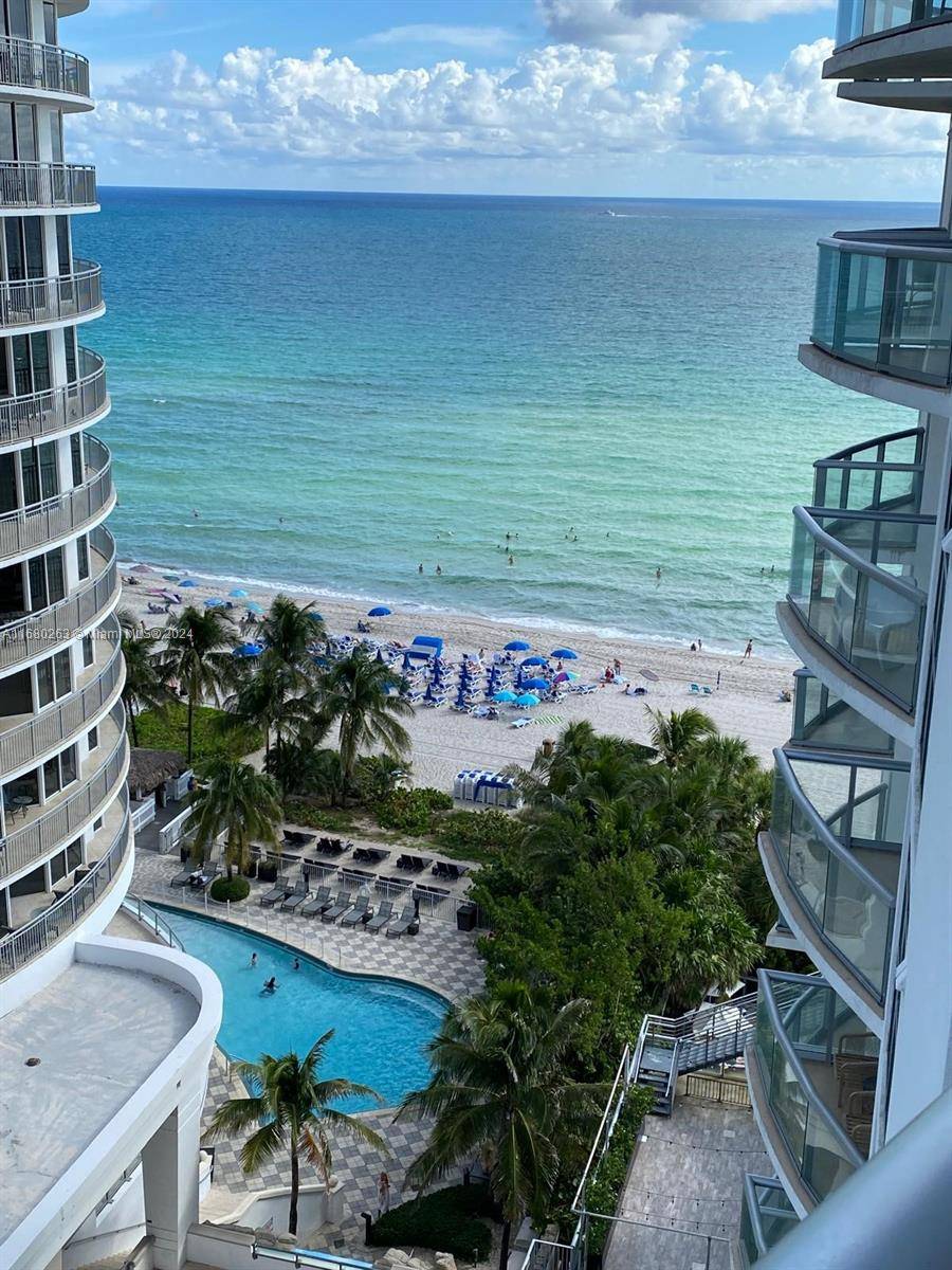 Sunny Isles Beach, FL 33160,17315 Collins Ave #1207