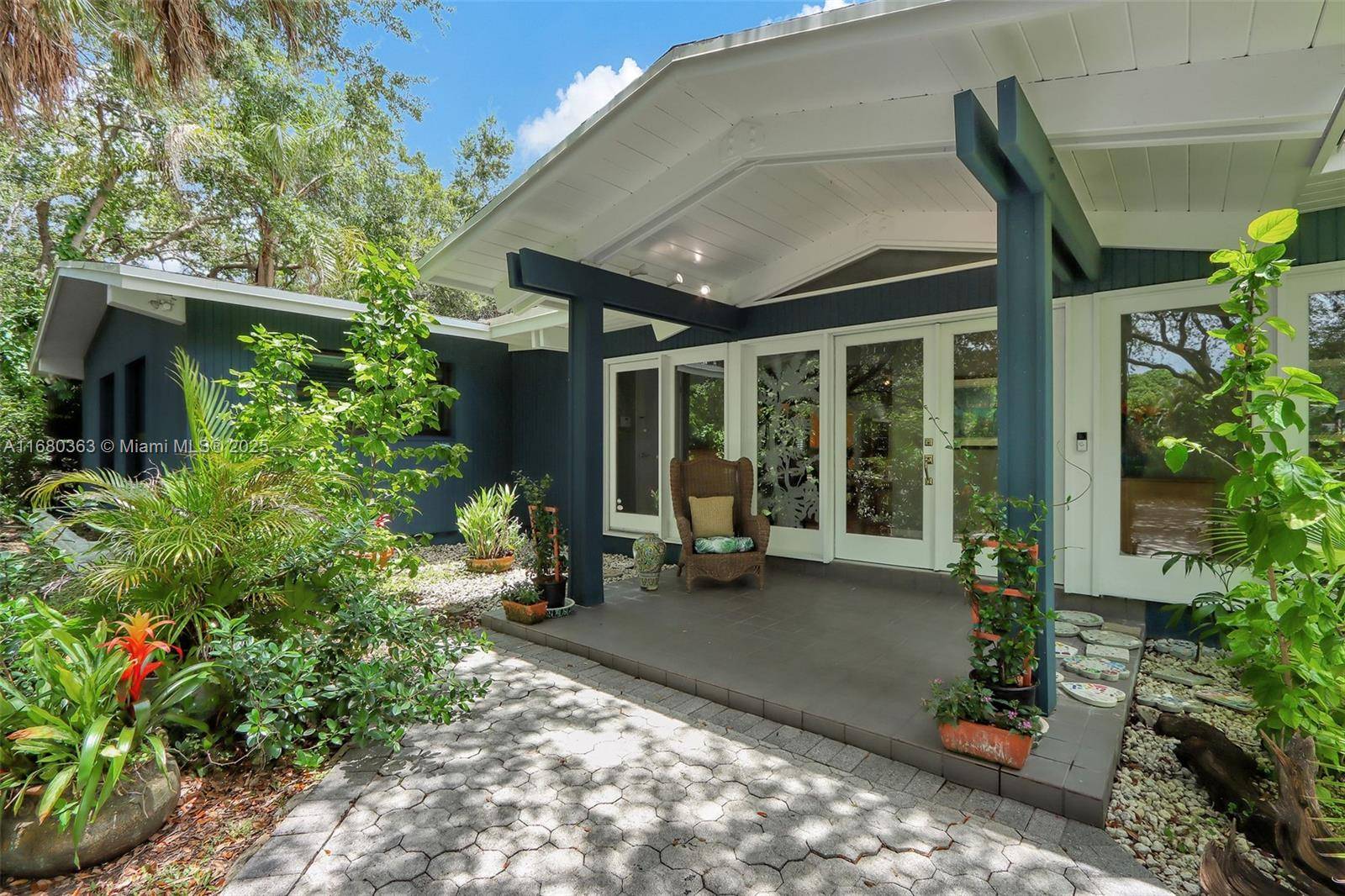 Pinecrest, FL 33176,9290 SW 117th Ter