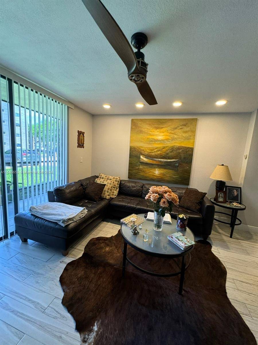 Miami, FL 33183,8500 SW 133rd Ave Rd #124