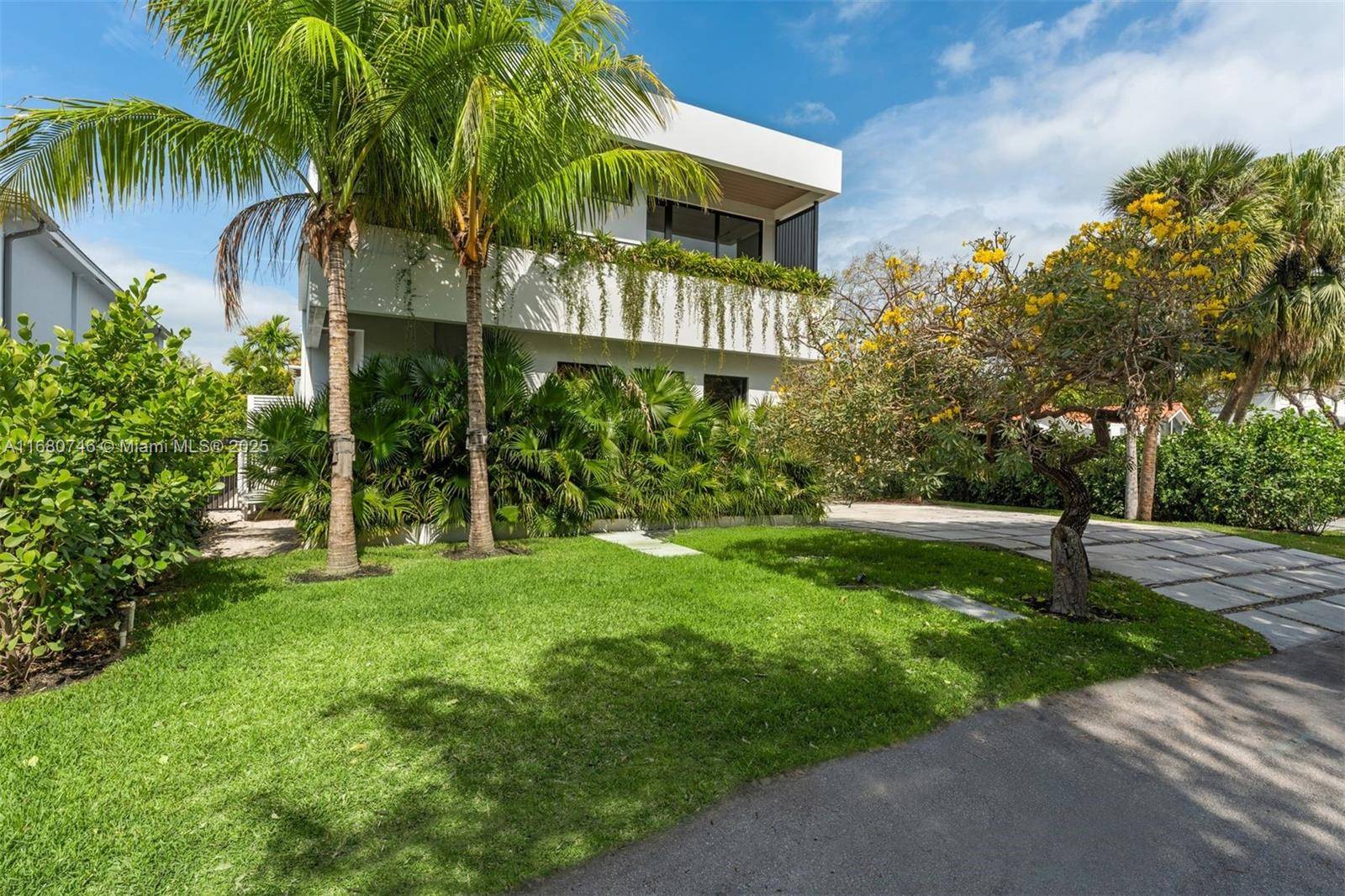 Key Biscayne, FL 33149,650 Warren Ln