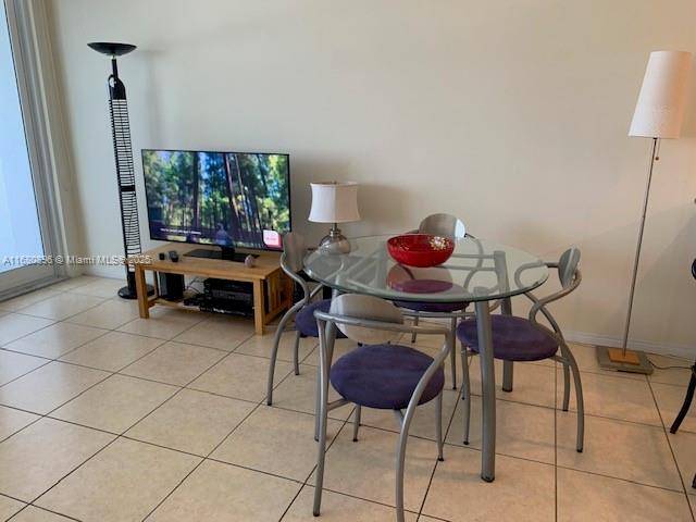 Miami Beach, FL 33139,100 Lincoln Rd #512