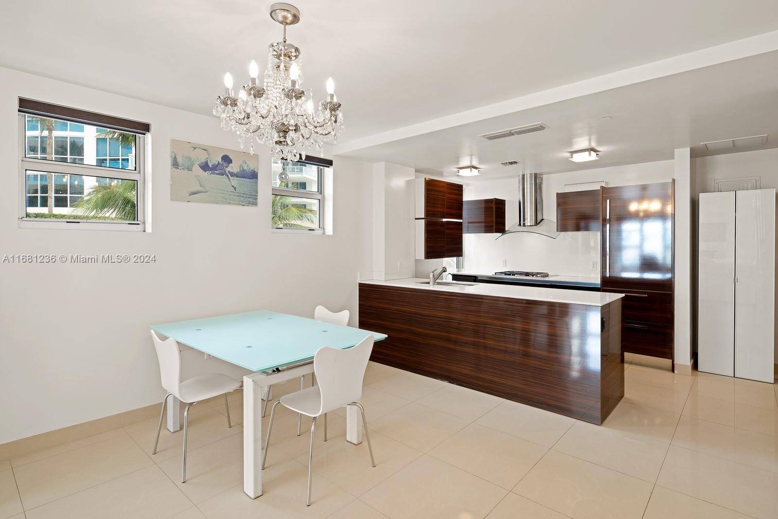 Miami Beach, FL 33140,3739 Collins Ave #N-307