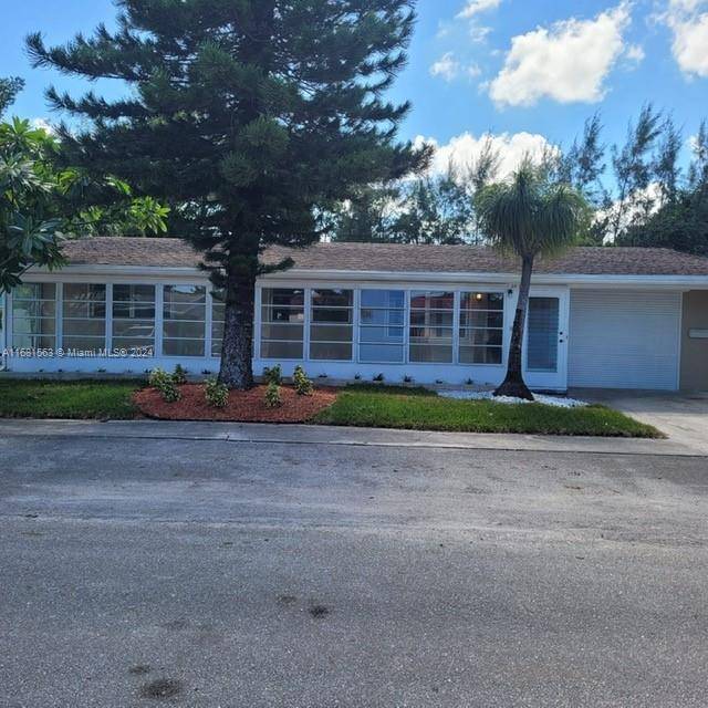 Lantana, FL 33462,1340 Flamingo Dr