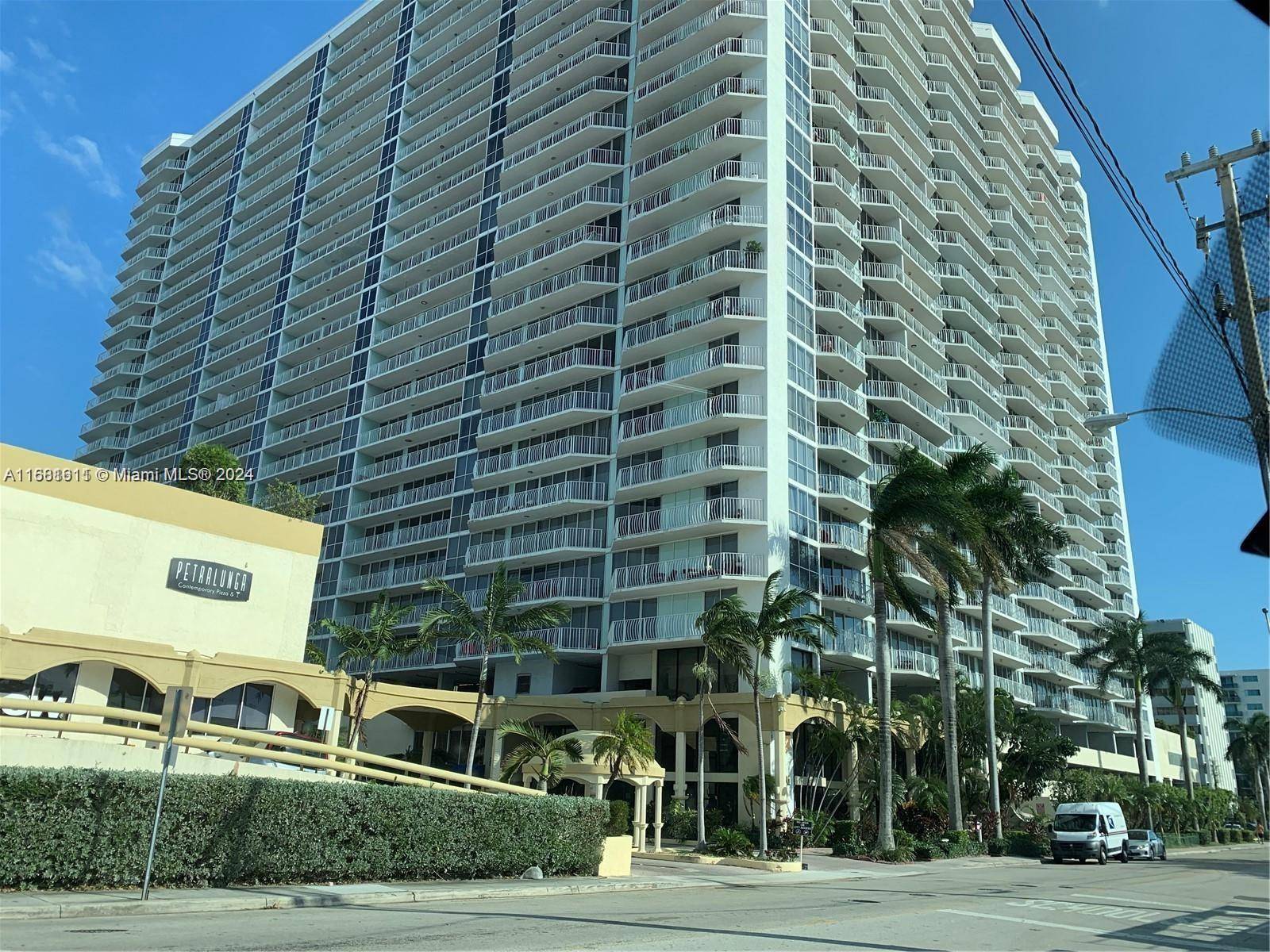 North Bay Village, FL 33141,7601 E Treasure Dr #CU-4