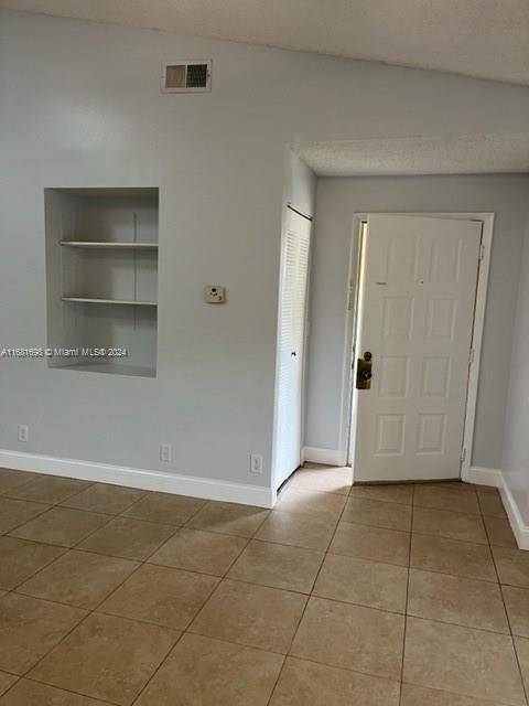 Sunrise, FL 33322,9999 Summerbreeze Dr #1009