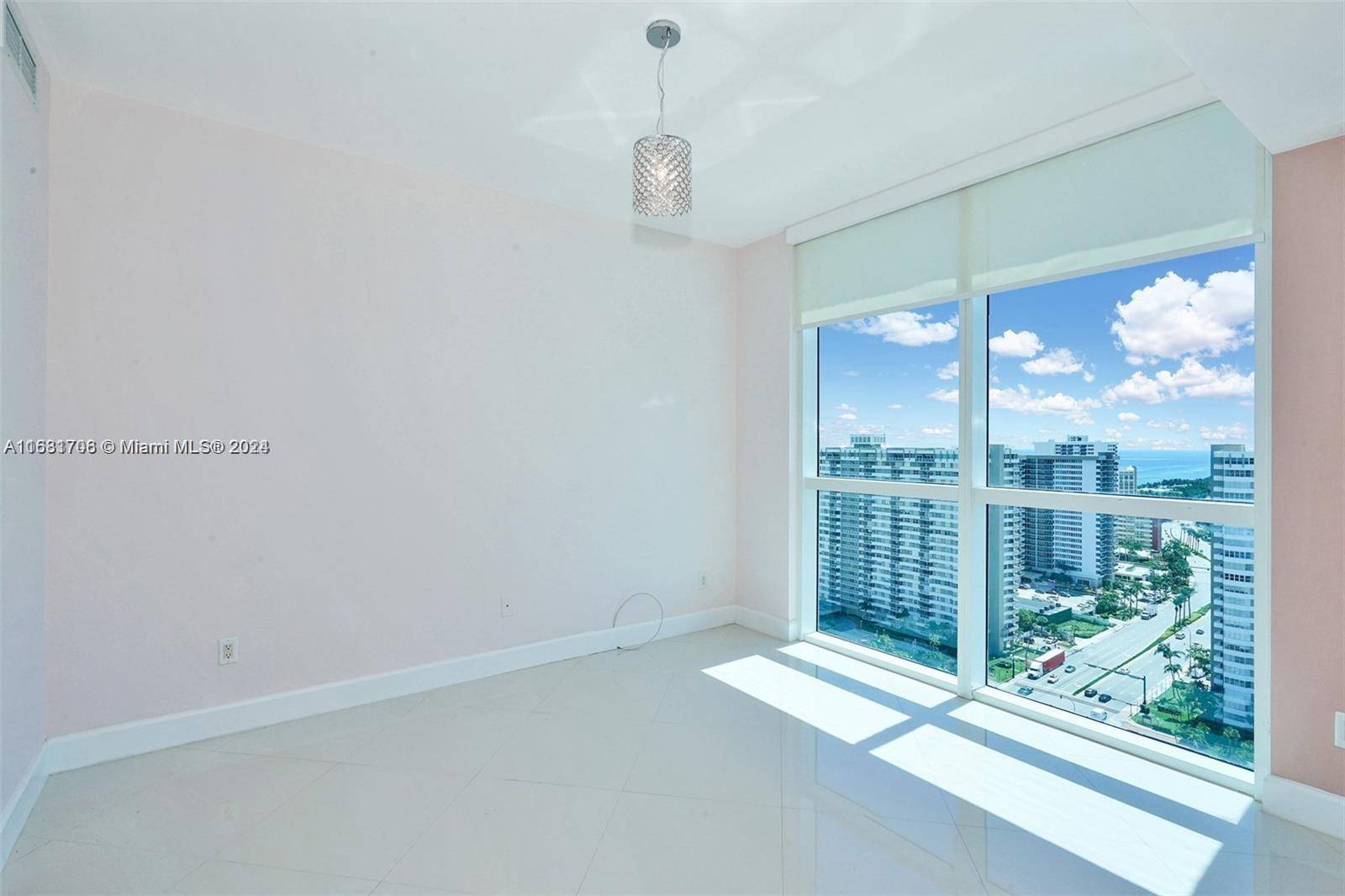 Hallandale Beach, FL 33009,1945 S Ocean Dr #2303