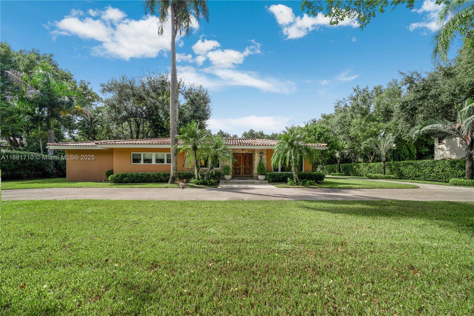 Coral Gables, FL 33143,7020 Almansa St