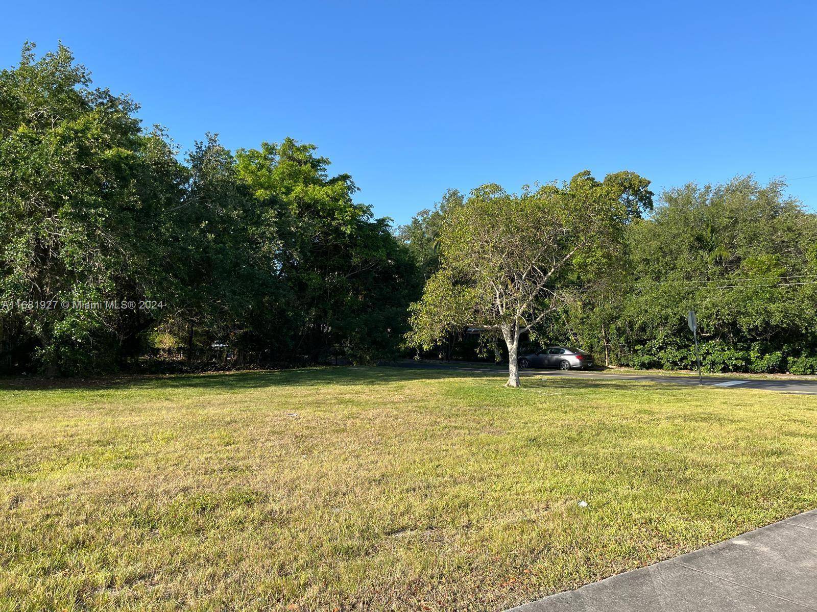 South Miami, FL 33143,6843 SW 62nd Ct