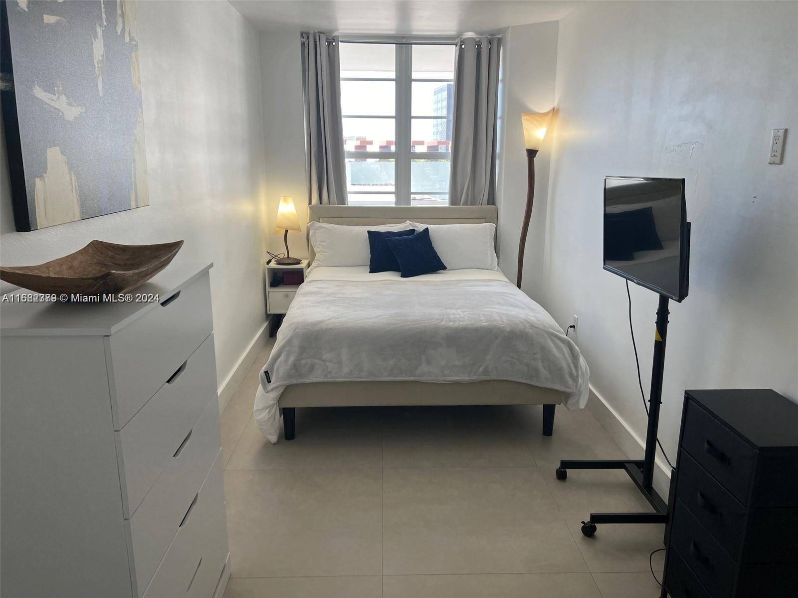 Miami Beach, FL 33139,Address not disclosed