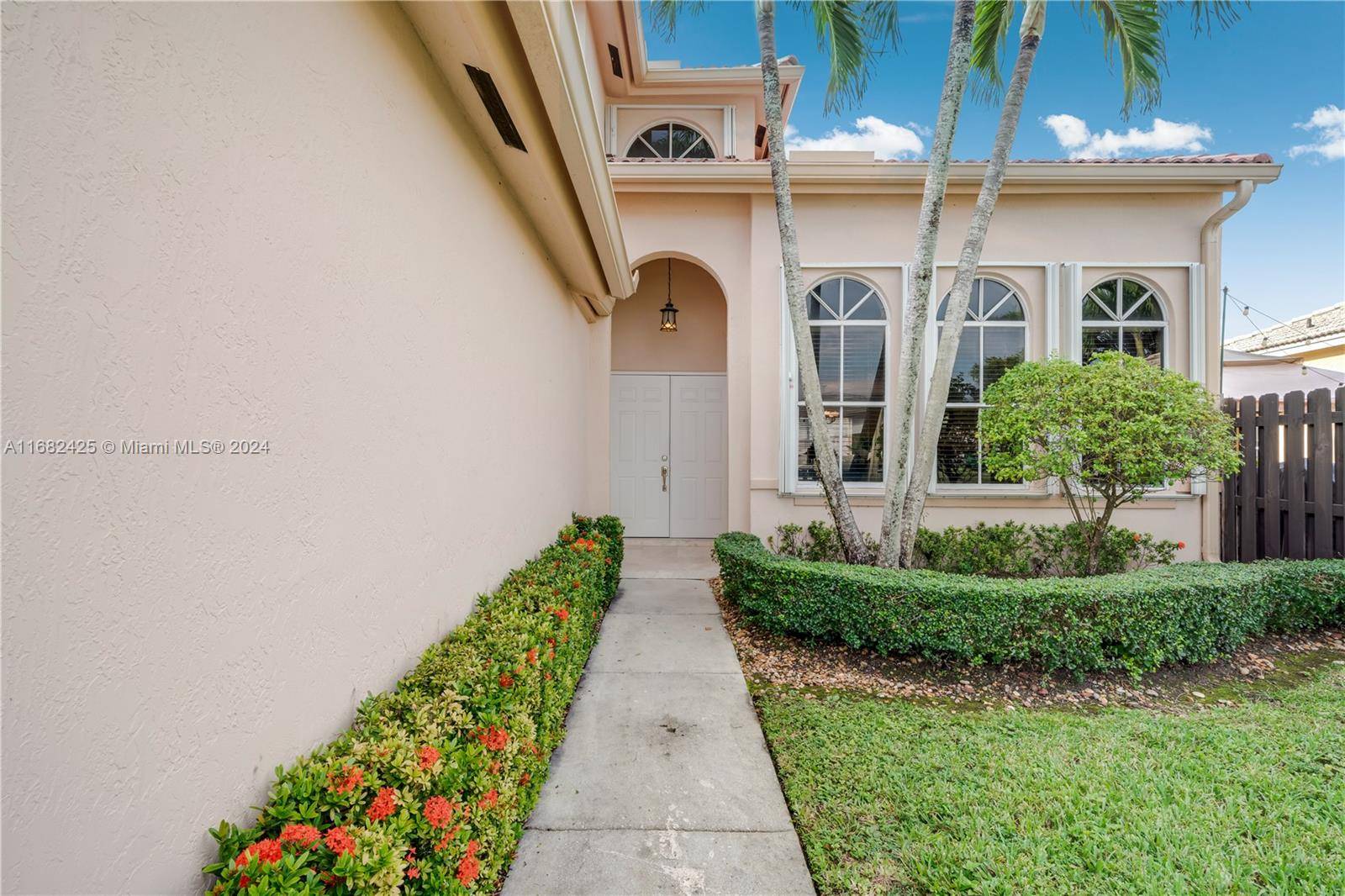Miami, FL 33193,16358 SW 82nd Ter