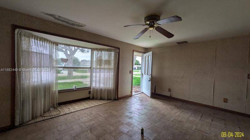 Palm Beach Gardens, FL 33410,4318 Crestdale St