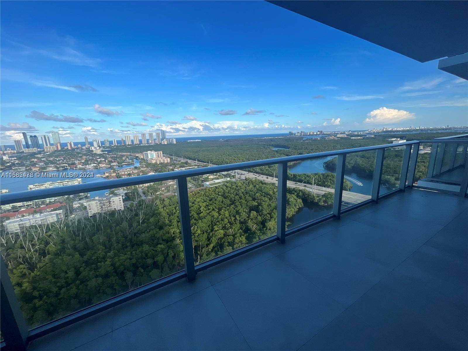 North Miami Beach, FL 33160,16385 Biscayne Blvd #2020