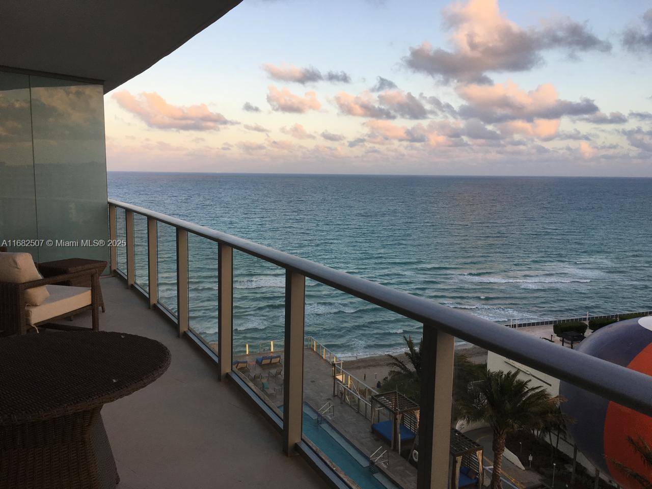 Hollywood, FL 33019,4111 S Ocean Dr #1407