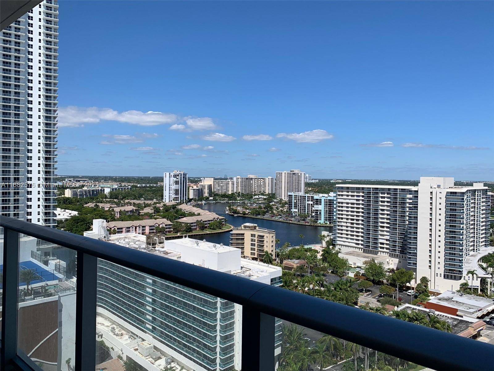 Hollywood, FL 33019,4111 S Ocean Dr #1512