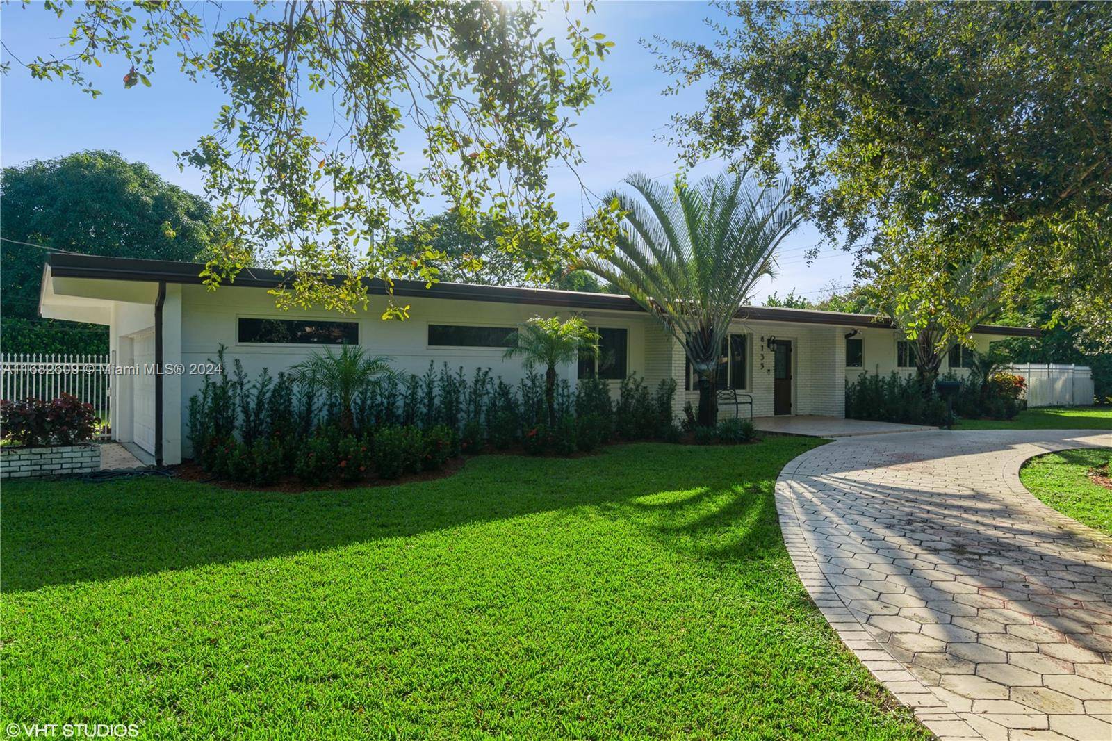Pinecrest, FL 33156,8135 SW 136th St