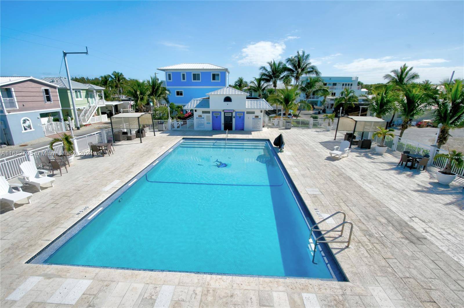 Key Largo, FL 33037,325 Calusa St