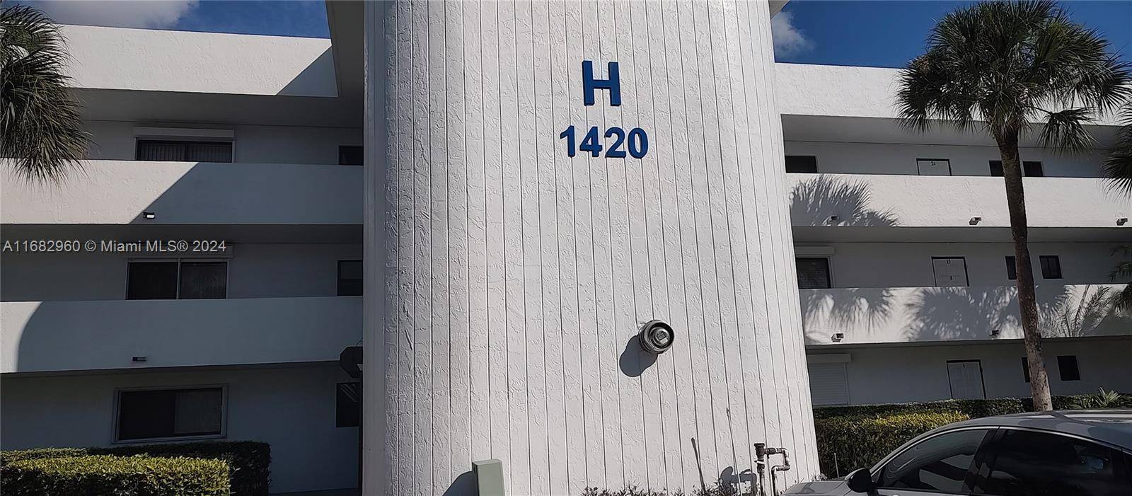 Hollywood, FL 33020,1420 Sheridan St #7H