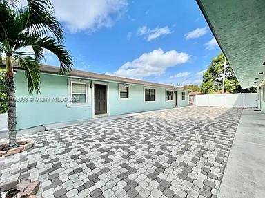 Hollywood, FL 33021,5811 Tyler St #1-2