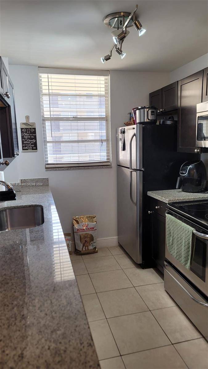 Hollywood, FL 33020,1811 Jefferson St #609