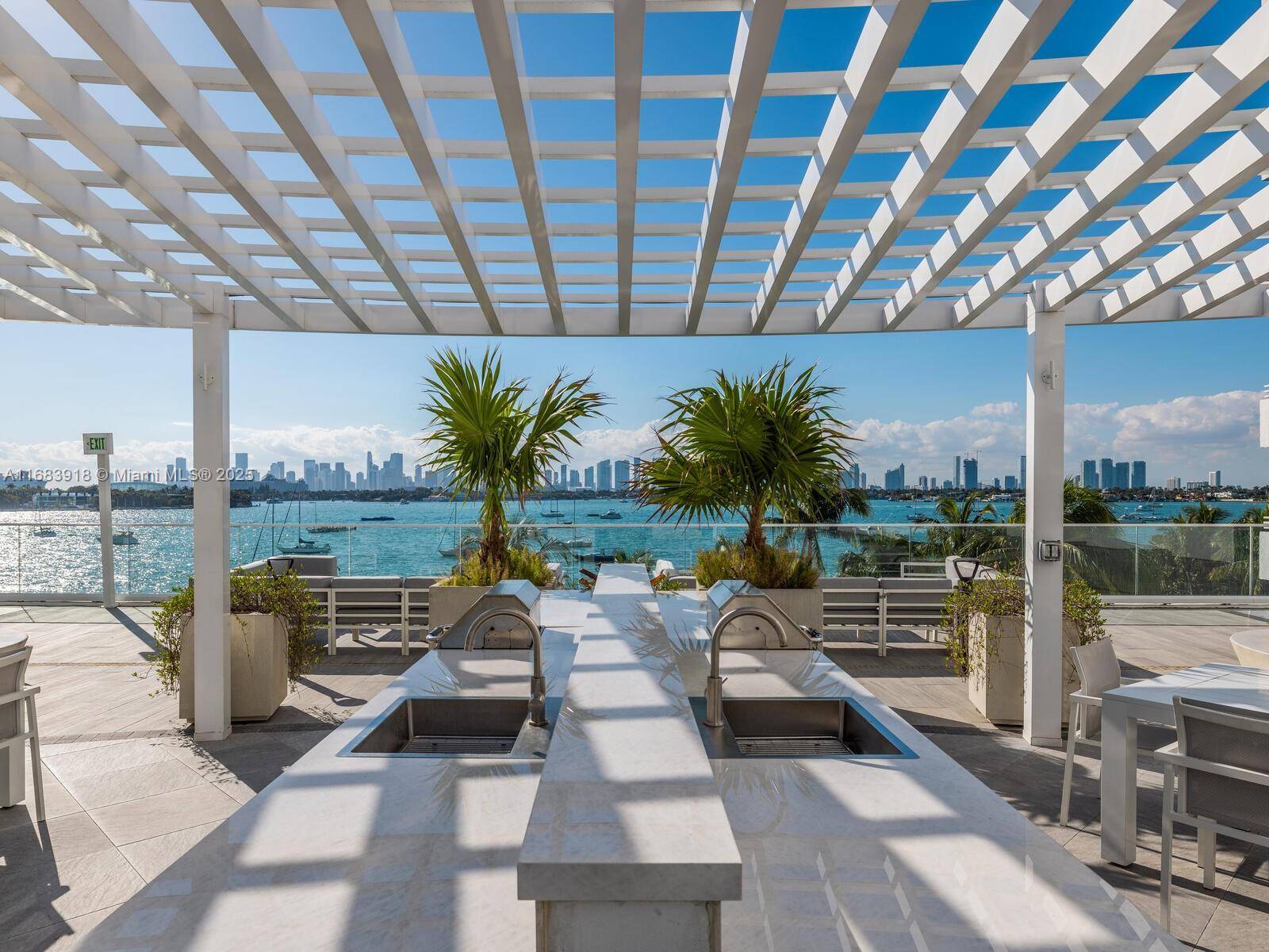 Miami Beach, FL 33139,1330 West Ave #1511