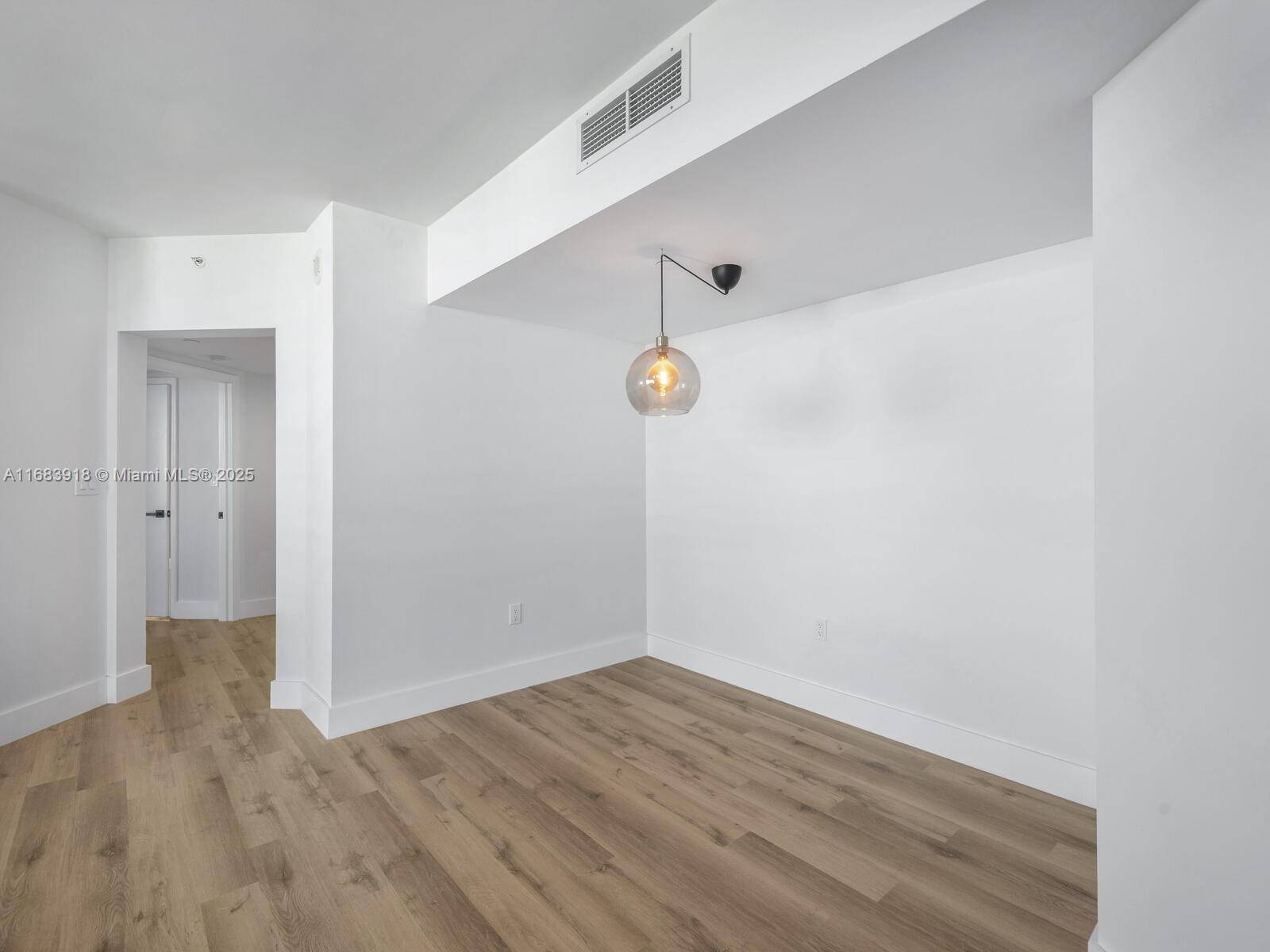Miami Beach, FL 33139,1330 West Ave #1511