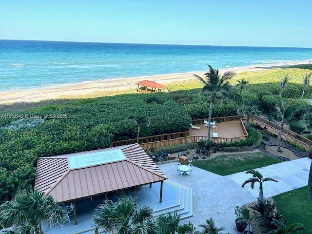 Jensen Beach, FL 34957,10410 S Ocean Dr #504