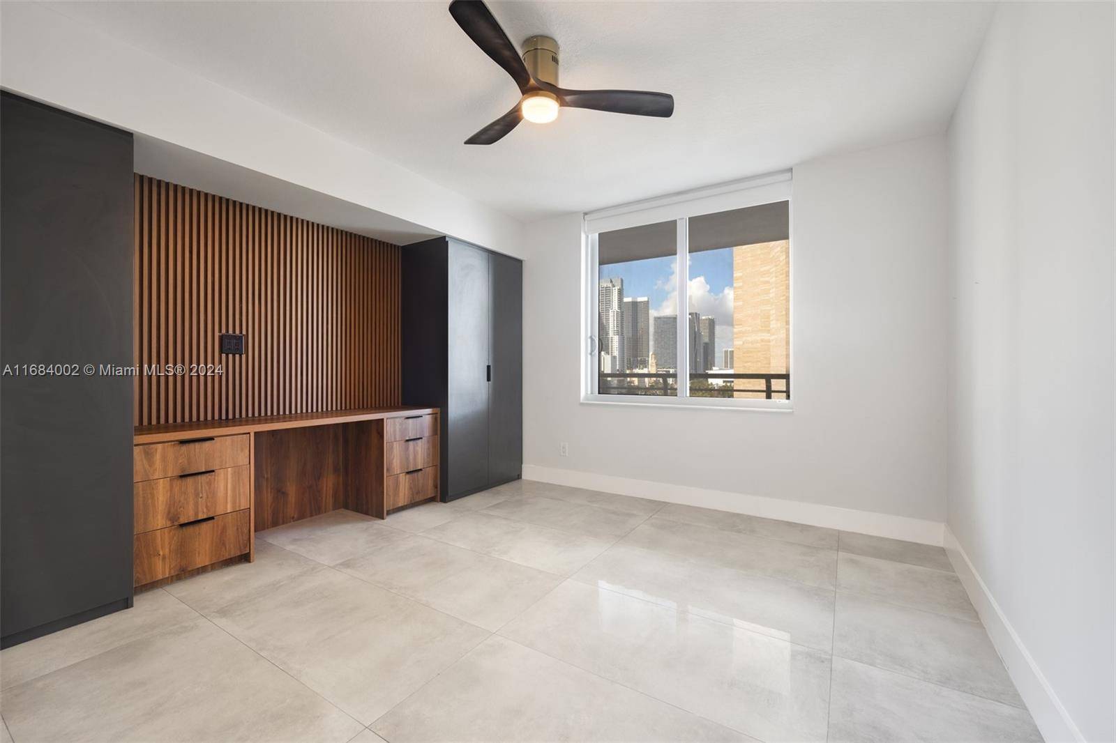 Miami, FL 33131,335 S Biscayne Blvd #1502