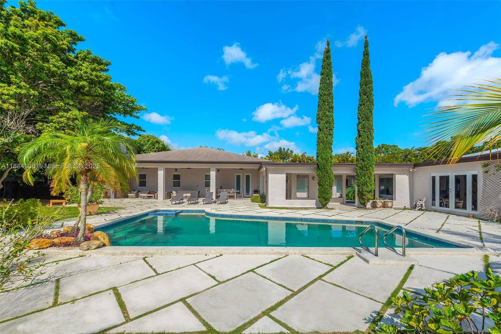 Pinecrest, FL 33156,7650 SW 128th St