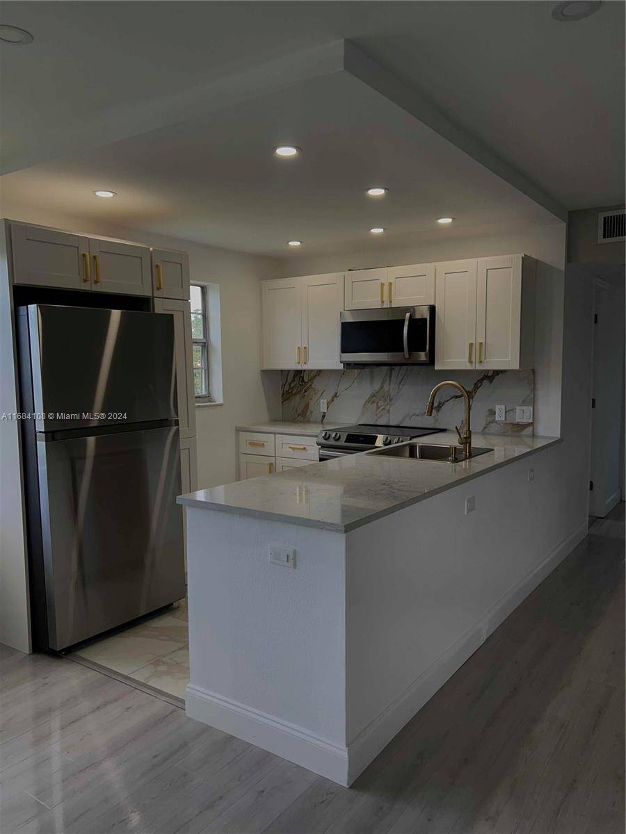Deerfield Beach, FL 33442,171 Ellesmere C #c