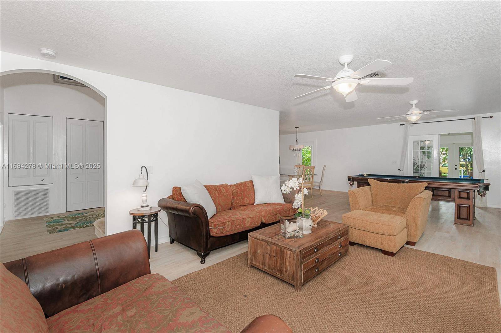 Davie, FL 33325,14480 SW 16 ST.