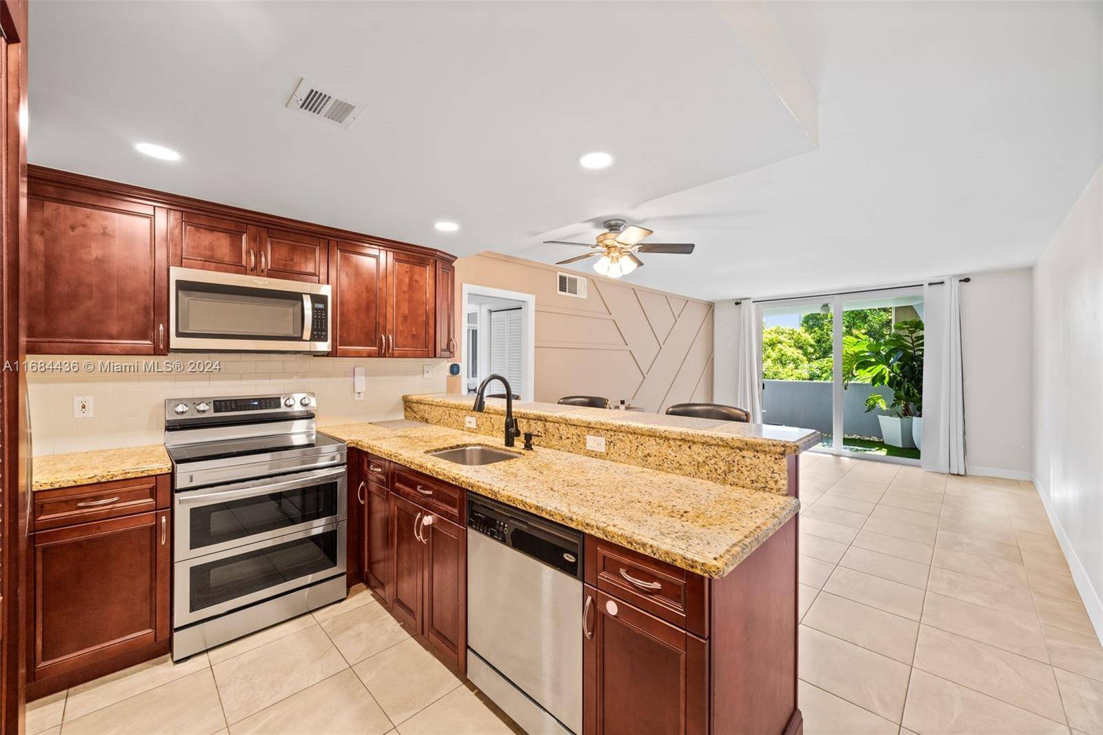 Miami, FL 33129,2950 SW 3rd Ave #3G