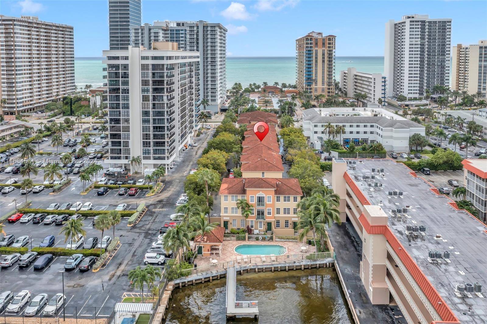 Hallandale Beach, FL 33009,2069 S Ocean Dr #TH13
