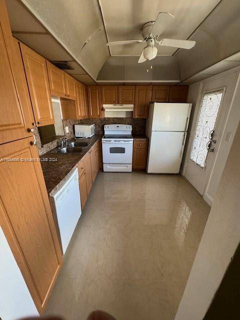 Hallandale Beach, FL 33009,319 NE 14th Ave #607