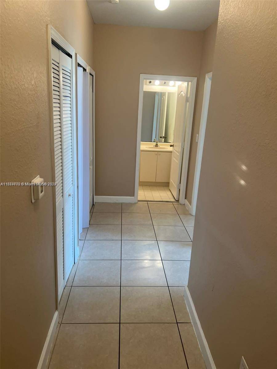 Homestead, FL 33035,1666 SE 27th Ct #208