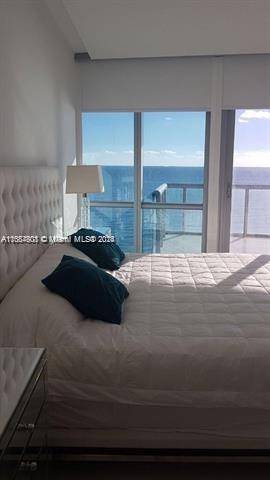 Sunny Isles Beach, FL 33160,17121 Collins Ave #1007