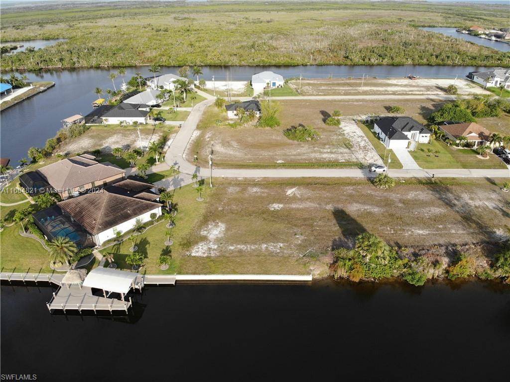 Cape Coral, FL 3393,1426 NW 41st Place