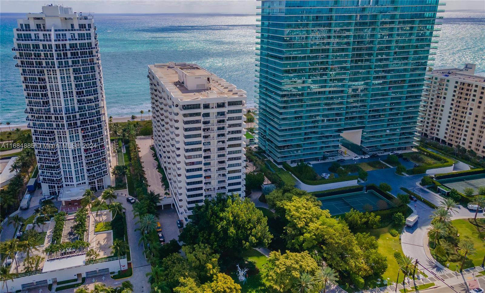 Bal Harbour, FL 33154,10205 E Collins Ave #706