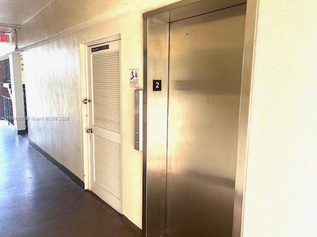 Hollywood, FL 33020,2210 Taylor St #204