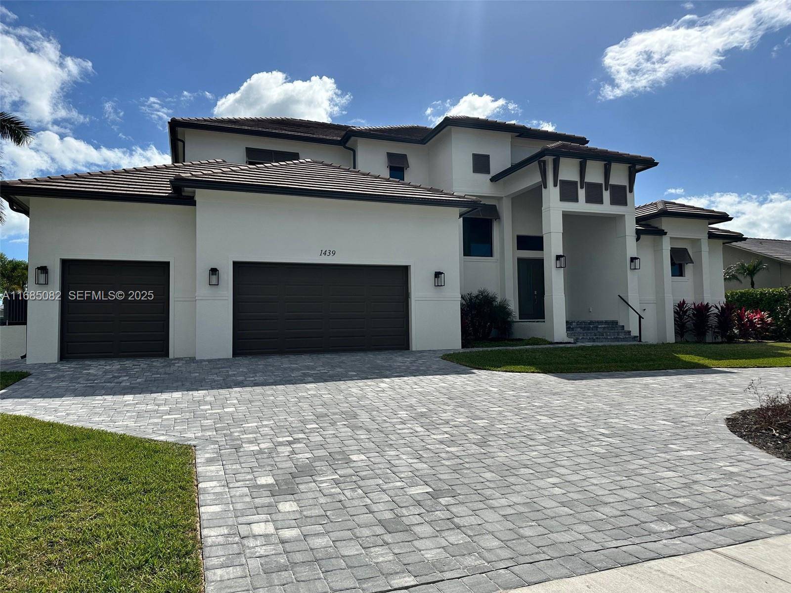 Marco Island, FL 34145,654 Bamboo Ct