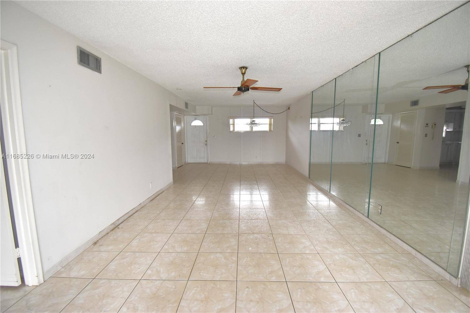 Pembroke Pines, FL 33025,411 S Hollybrook Dr #305