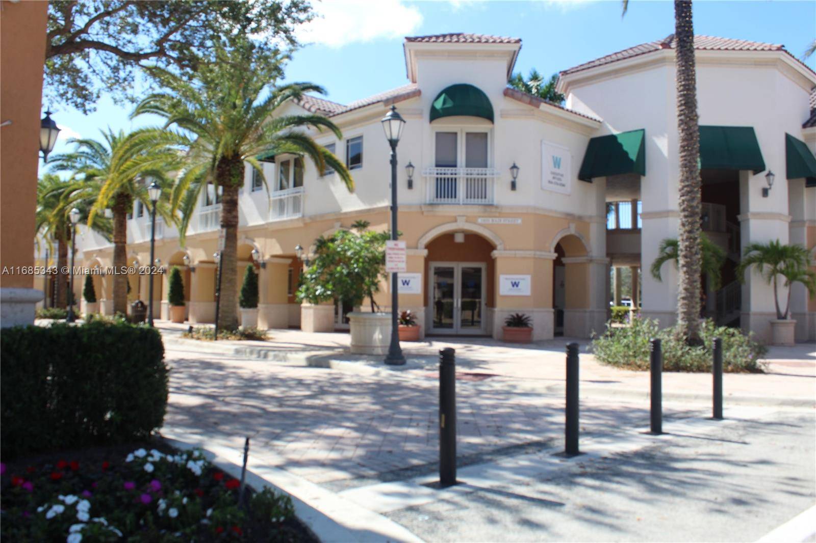 Weston, FL 33326,1825 Main St #10