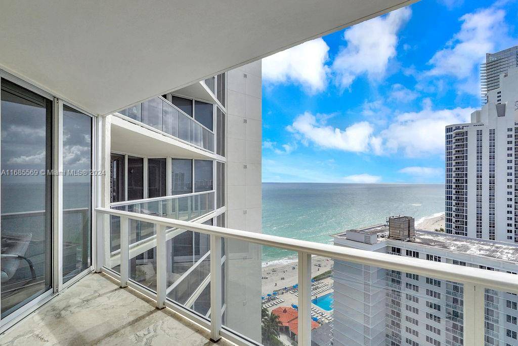 Sunny Isles Beach, FL 33160,19333 Collins Ave #2009