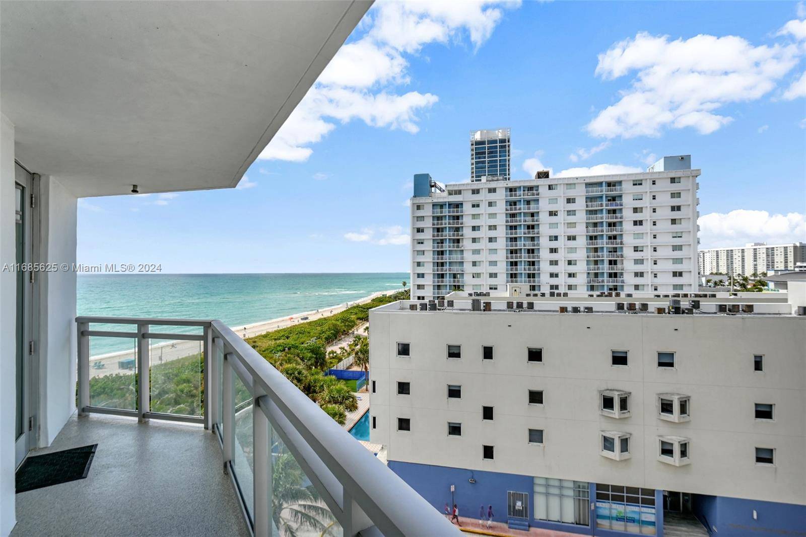 Miami Beach, FL 33141,7135 Collins Ave #715