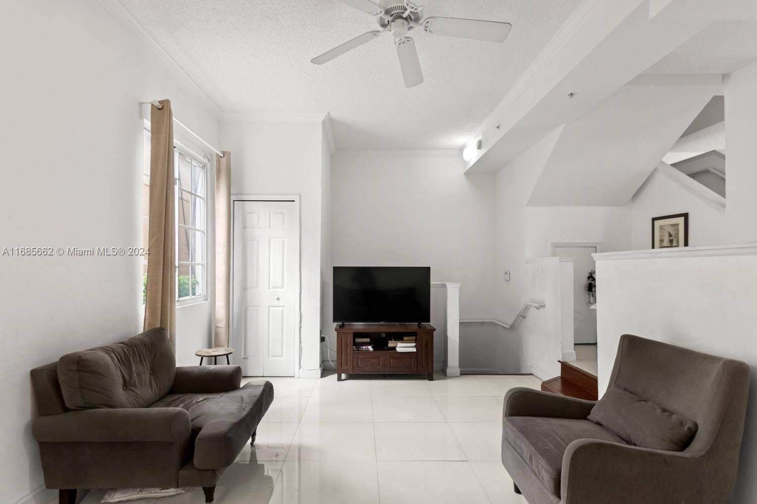 Aventura, FL 33180,2965 NE 185th St #1505