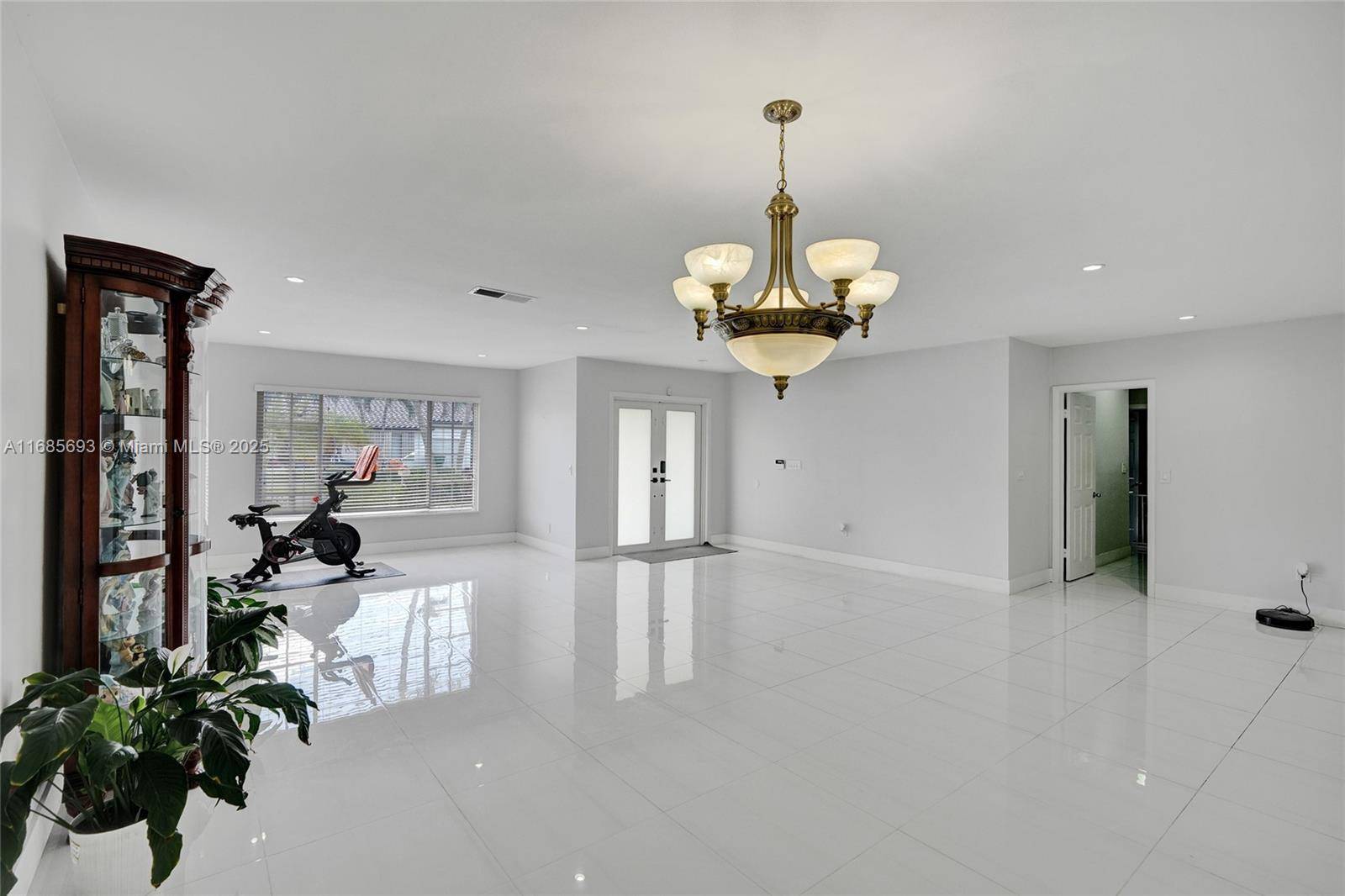 Miami, FL 33174,8925 SW 11th St