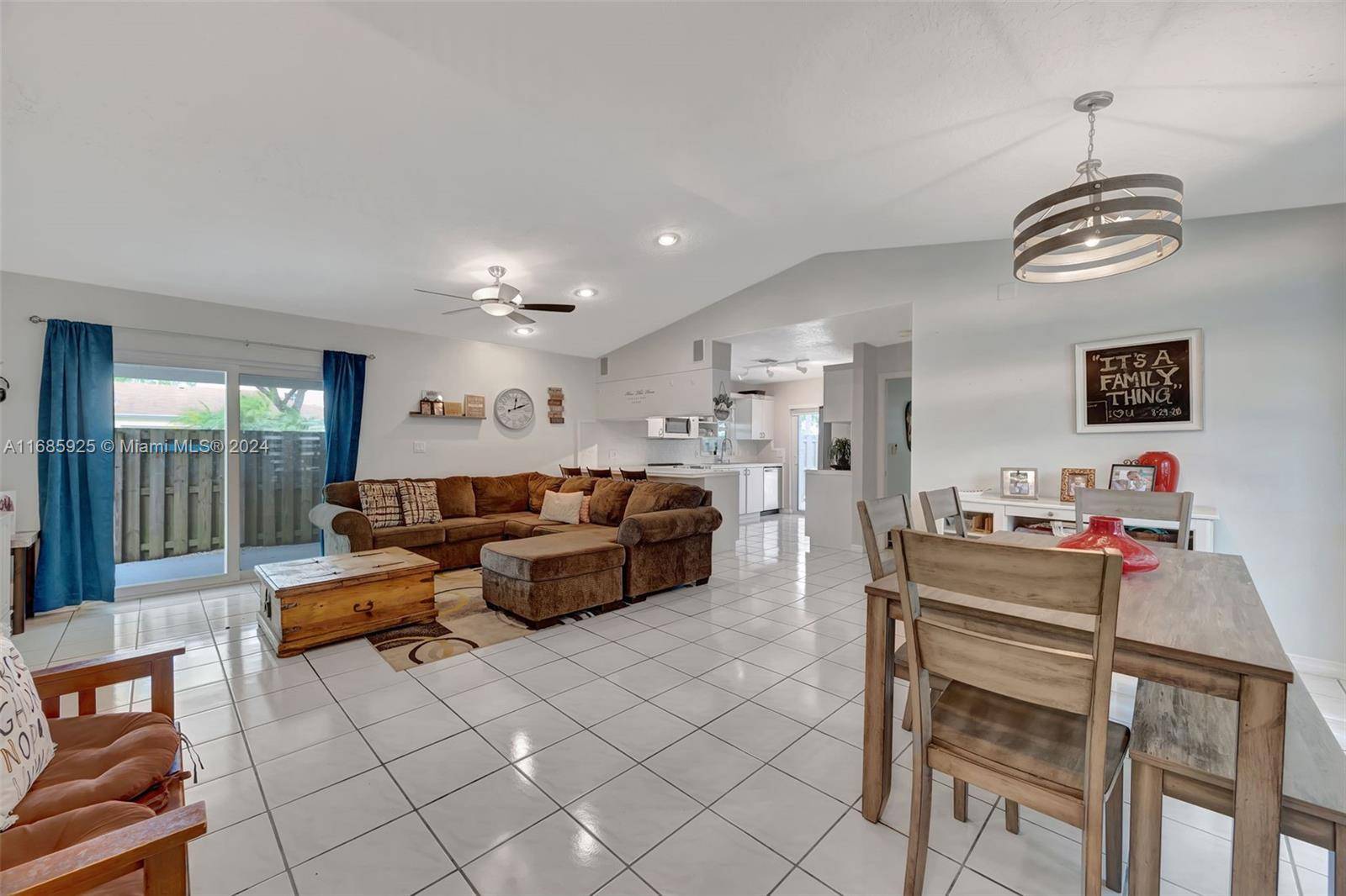 Cutler Bay, FL 33190,22207 SW 97th Ct