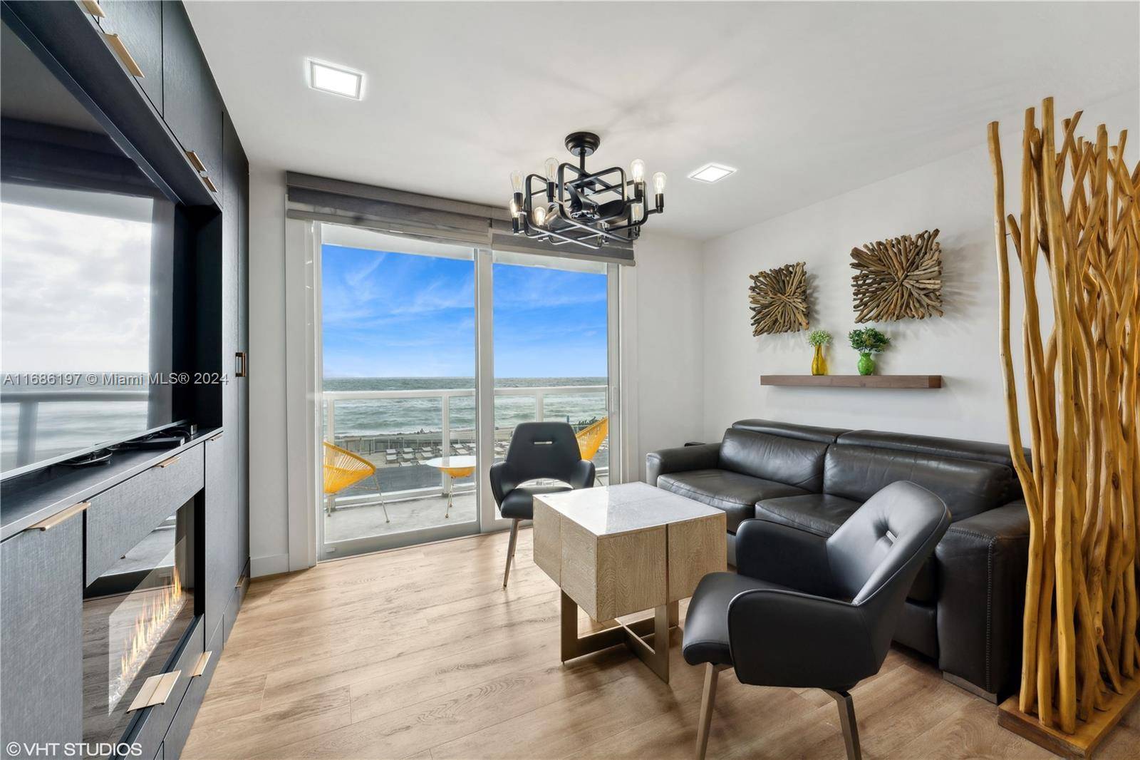 Sunny Isles Beach, FL 33160,19201 Collins Ave #112